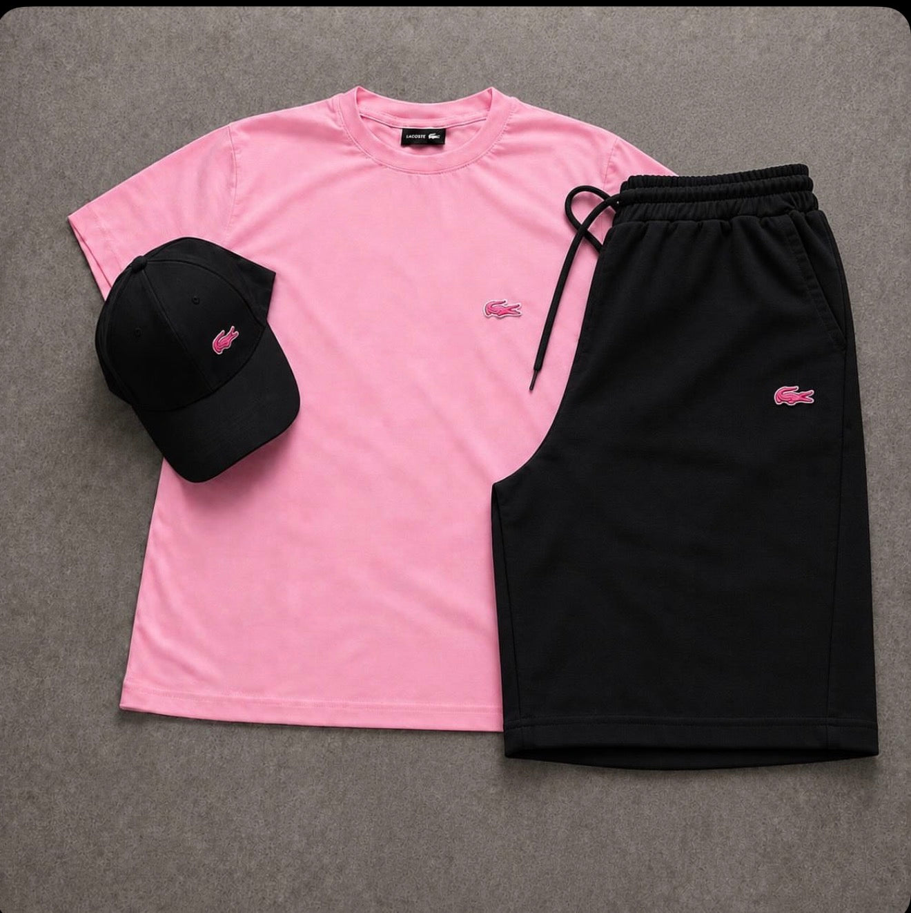 Ensemble Lacoste + casquette gratuit